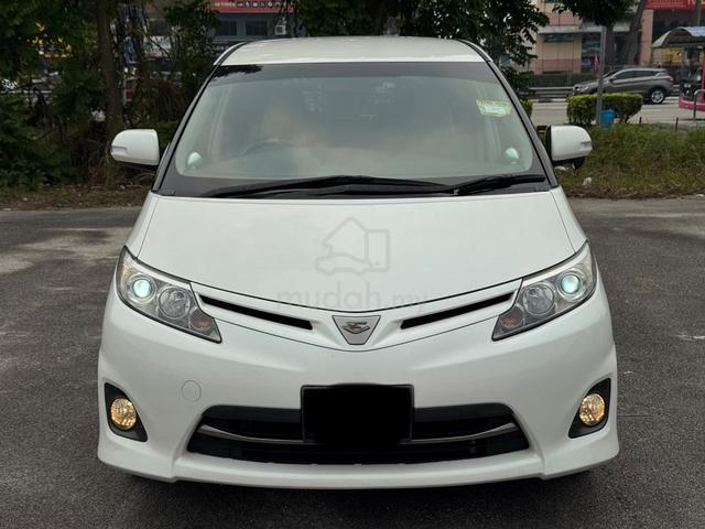 8 Seater Toyota Estima 2.4 - 3