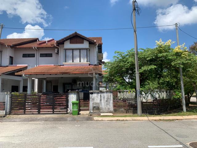Rumah Teres Dua Tingkat Corner Lot di Bandar Putra Kuantan 1