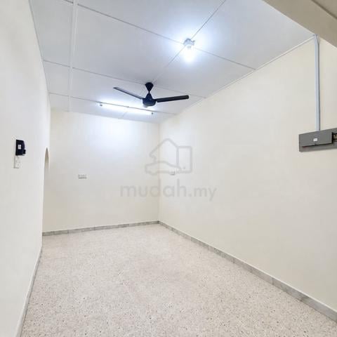 Single Storey Taman Kota Permai For Rent 1