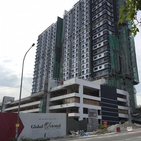 Galleria (Seri Kembangan) 1