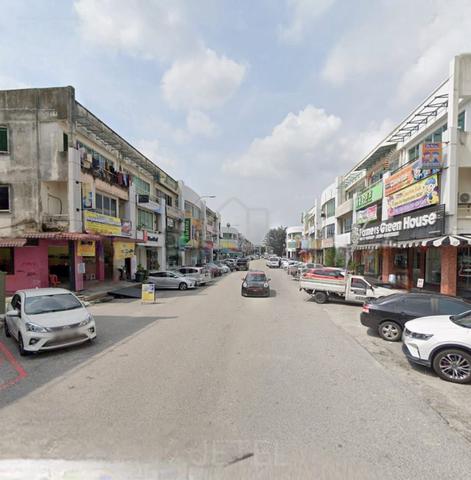 Ground Floorš„Bandar Bukit Tinggi 1, Klang-3 Storey Shop Lot For Rent 1
