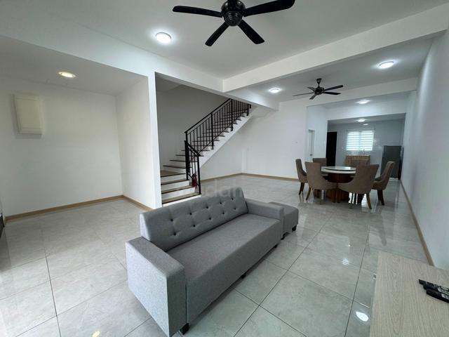 【 Passion Drive Property 】BUKIT BANYAN - Double Store Terrace House 1