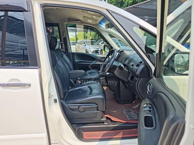 2013 Nissan SERENA FULL SPEC 2.0 (AUTO) - 4