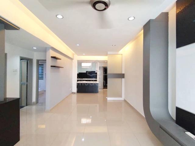 Danga View Apartment 1
