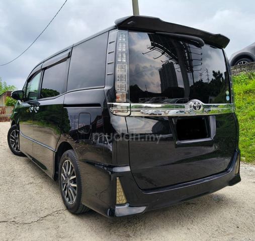 2017 Toyota VOXY 2.0 ZS KIRAMEKI II 🔥ORI CONDI🔥 - 4
