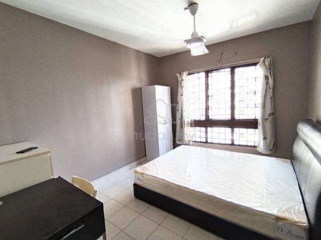 Palm Spring Kota Damansara Male Unit Surian MRT PJ 1
