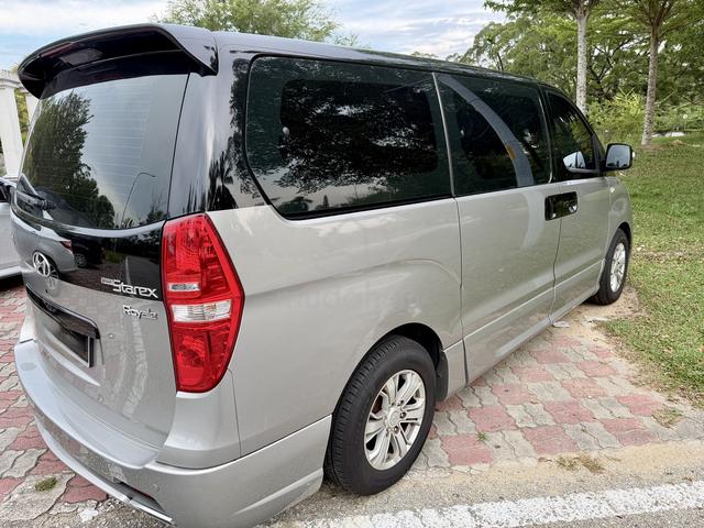 2014 Hyundai GRAND STAREX 2.5 ROYALE FACELIFT (A) - 2