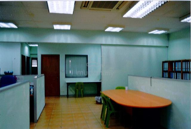 Sri Perdana-Lahad Datu Shop cum Office 1