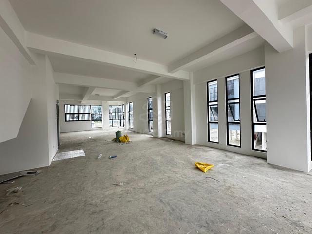3 Storey Commercial CORNER Shoplots @ Northbank 1
