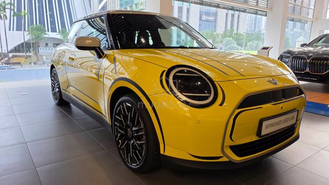 2025 Pre Owned Mini COOPER SE MY25 J01 (A) - 1