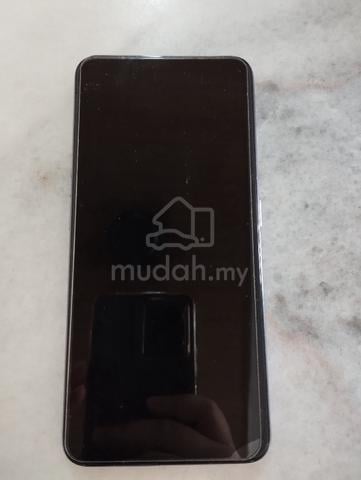 OPPO F11 Pro (6GB RAM + 128GB ROM) - photo 4 of 5