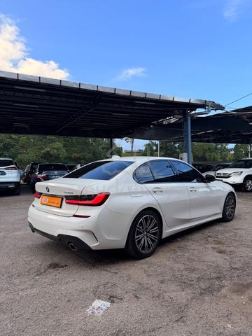 2019 Bmw 330i  2.0L (A) - 5