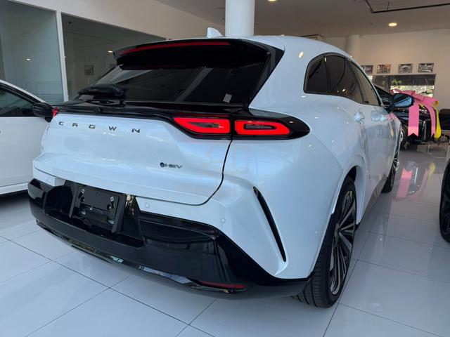 2024 CROWN 2.5 SPORT Z P/roof PRICE WIT DUTY UNREG - 1