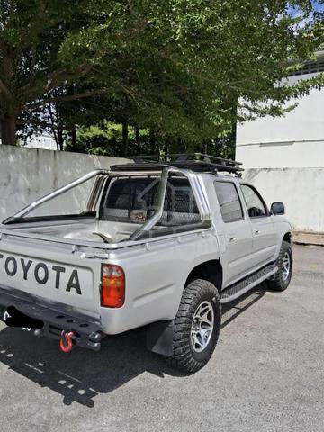 2002 Toyota HILUX 2.8 MY00 LN166R (M) - 2