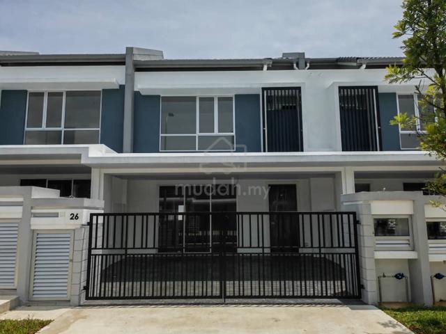 Newly Completed 】 2 Storey Terrace, Garland 2, Kota Emerald, Anggun ...