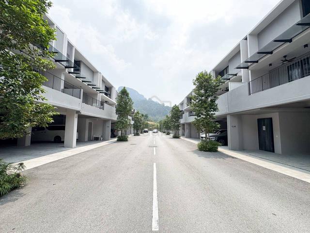 BRAND NEW LOWEST PRICE 19Trees 3 Storey House Taman Melawati Ampang 1