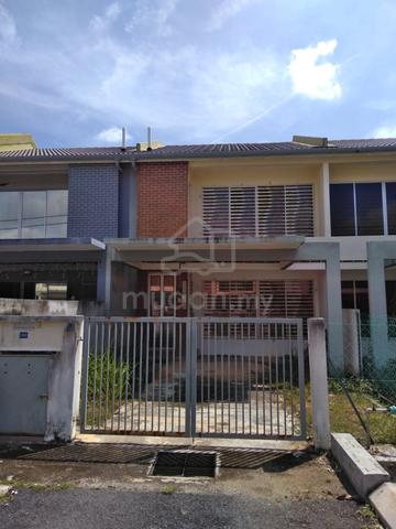 Rumah Teres 2 Tingkat Untuk Disewa di Taman Semenyih Parkland 1