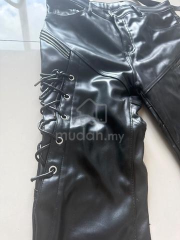 Men's Dark Gladiator Halloween Costume Set
 - photo 4 of 6