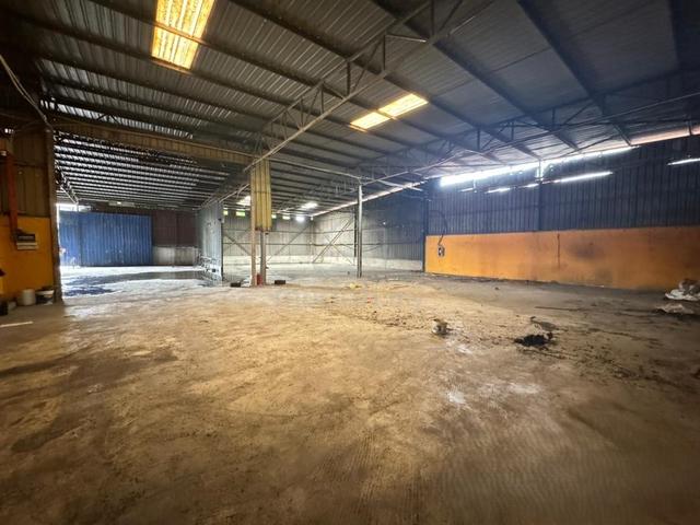 Warehouse bu 10000sf with Power 300amps Kg Jawa Klang for rent 1