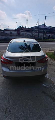 2012 Ford FOCUS 2.0 GHIA FACELIFT (A) - 4