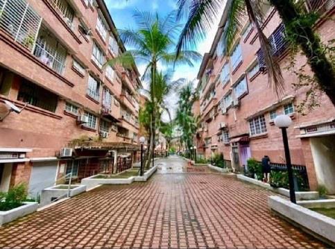 Red Ruby Apartment 1