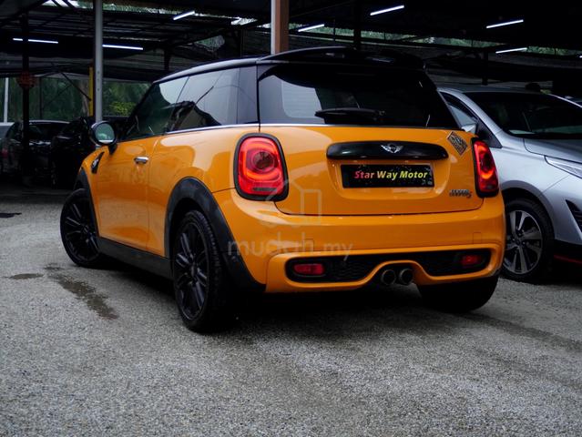 MINI Cooper (S) 2.0 JCW 3 Door 2015/16 Facelift - 4