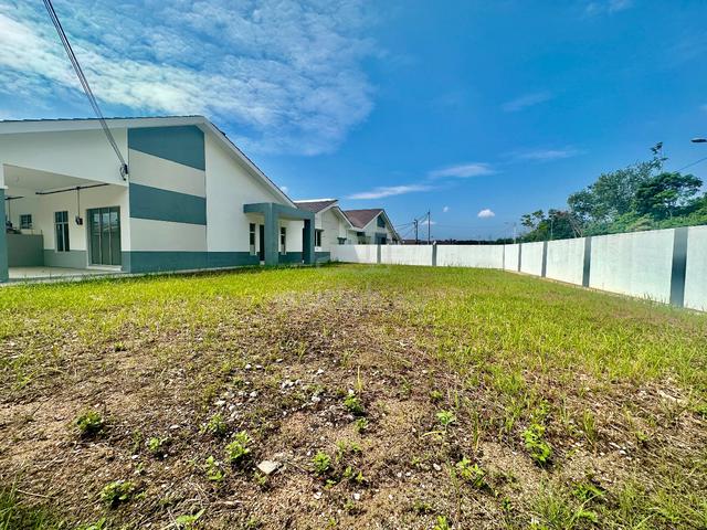 TANAH SUPER LUAS! Corner lot kinding flora untuk dijual 3
