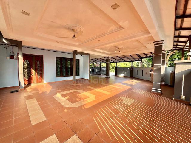 CORNER + GATED GUARDED ! Double Storey, Seksyen 3 Bandar Baru Bangi 1