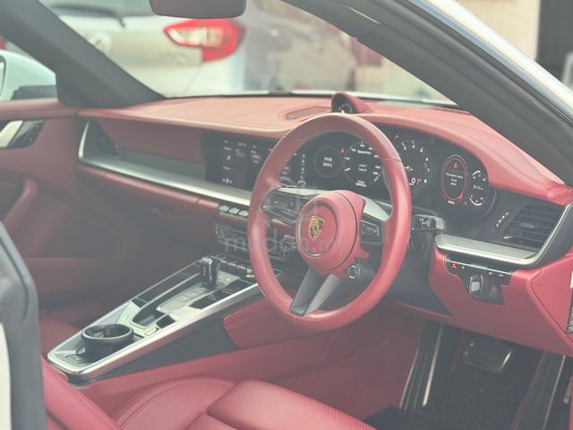 2021 Porsche 911 CARRERA 3.0 992 Bordeaux Red Int - 3