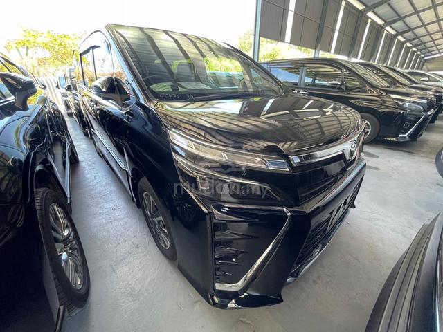 2021 Toyota VOXY 2.0 ZS KIRAMEKI III (A) E0436 - 2