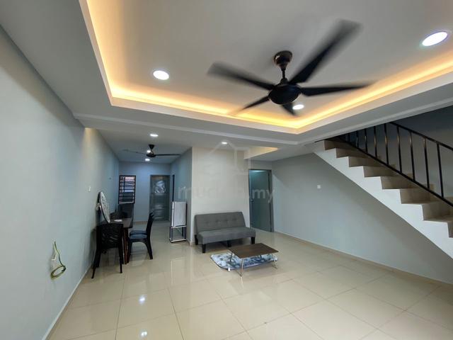 Below Value RM 25K! Double Storey For Sale  Taman Melaka Baru, Batu 1