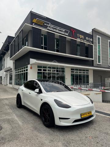 Tesla Model Y RWD 2023 With Warranty - 1