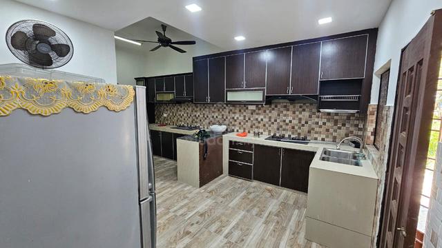Rumah Cantik 2 Tingkat, Bandar Country Homes 1