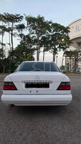 1995 Mercedes Benz E200 W124 - 3
