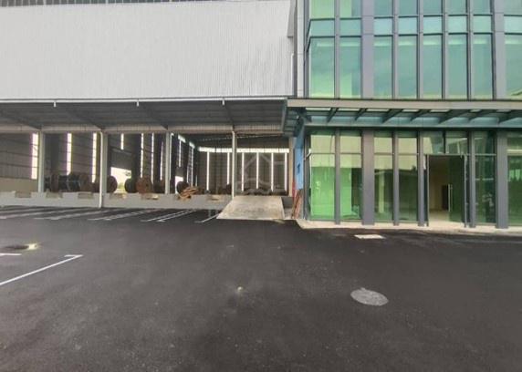 Northport Factory With 2 Storey Office For Rent  1