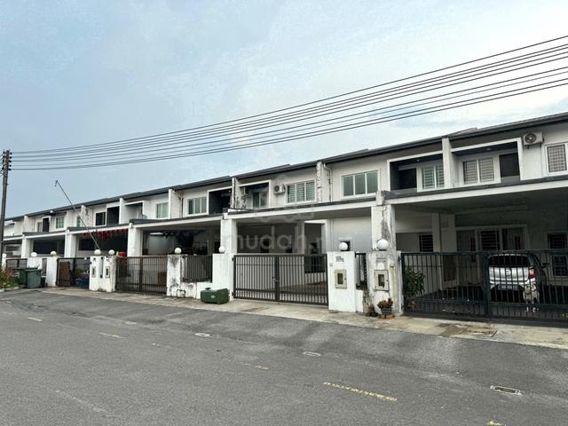 100% LONN, Double Storey, KUCHING CITY MALL 1