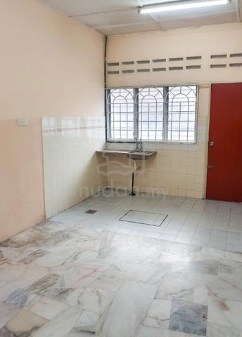 [STRATEGIK] Rumah Teres @ Taman Layang-Layang, Seremban (Hot Location) 1