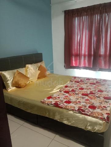 rent for room oug parklane 1