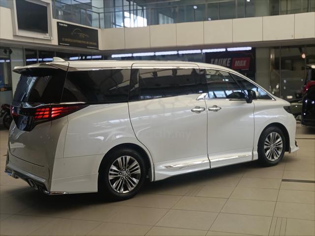 2025 Toyota ALPHARD 2.5 Z mileage 9xxkm - 2
