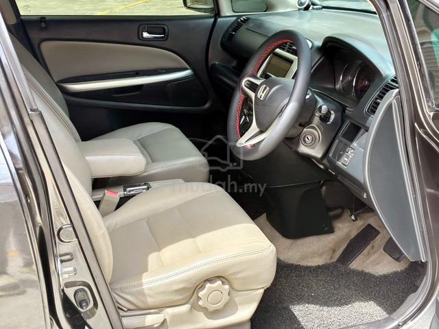 2006 Honda STREAM 2.0 iVS FACELIFT (A) - 4