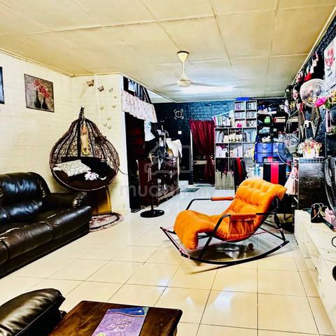 Teres 2 tingkat low cost,Jalan Perwira, Taman Timur, Kulai, Johor 1