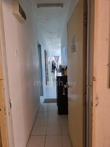 Residensi Bistaria 1
