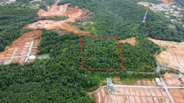 Tanah Puncak Bukit Kampung Tengah Sungai Merab, Dengkil Sepang 1