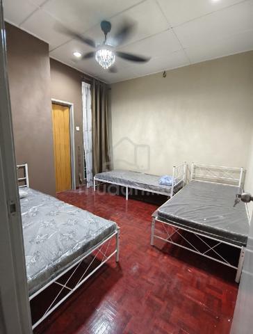 ROOMs @Terrace House Damansara Emas facing Masjid Kota Damansara 1
