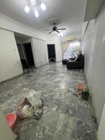 Teratai Mewah Condominium 1