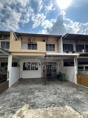Near SGH Double Storey House For Rent, Walking Distance to SGH 1