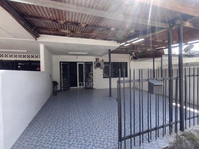 1-Storey House for RENT at Bukit Beruang near MMU and Pantai Hospital 1