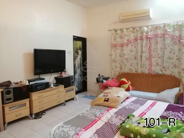 Sri pelabuhan Raja muda Musa Taman Gembira 2sty 20*65sqft reno 1