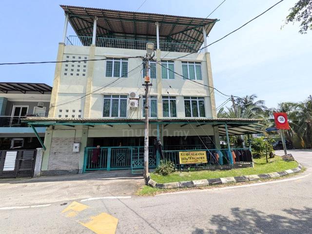 Renovated Corner Lot Triple Storey Terrace Samudera Gombak 1