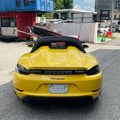 2021 Porsche 718 4.0 SPYDER (M) Racing Yellow - 4